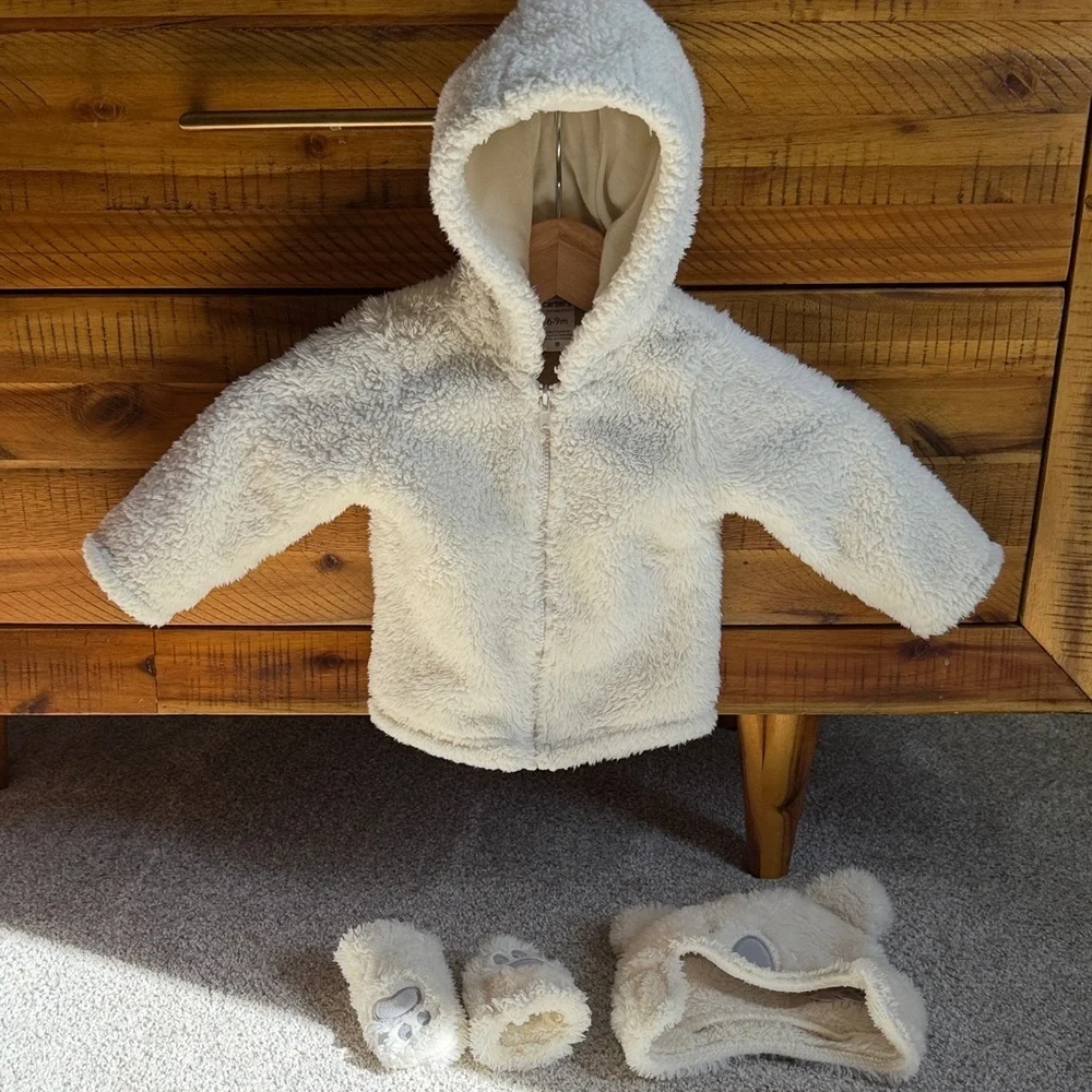 Carter’s Cozy White Fleece Baby Jacket with Gloves and Hat